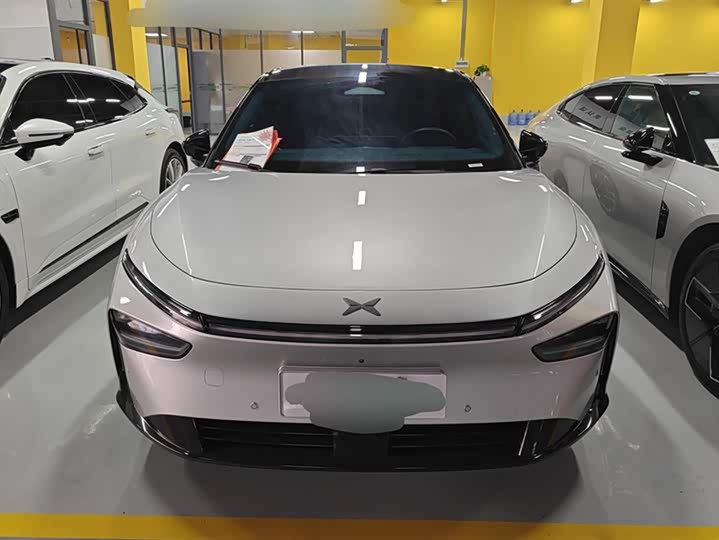 Фото 2 - XPeng F57