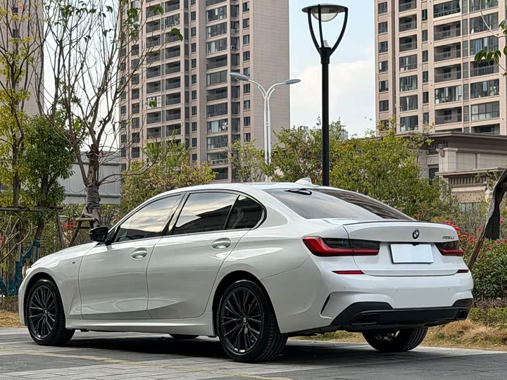 Фото 4 - BMW 3 Series