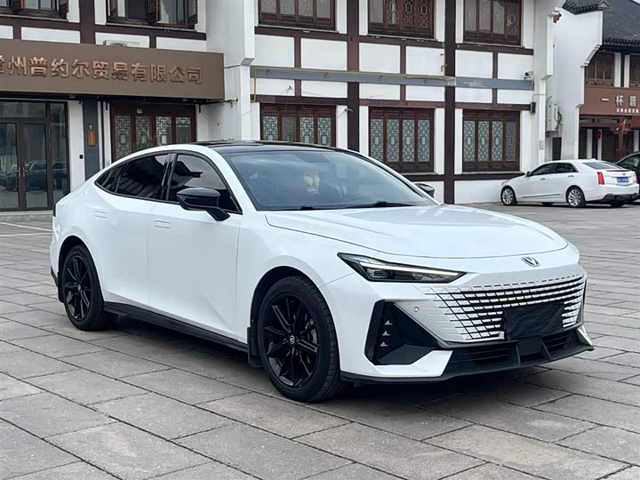 Фото 7 - Changan UNI-V