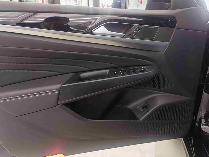 Фото 6 - Volkswagen Passat