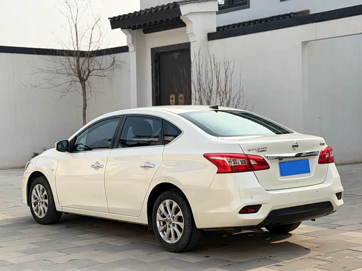 Фото 7 - Nissan Sylphy