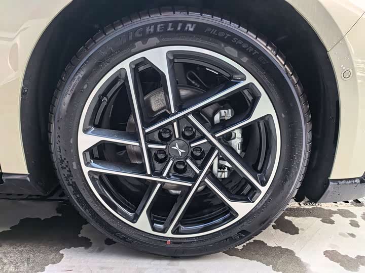 Фото 5 - XPeng F57