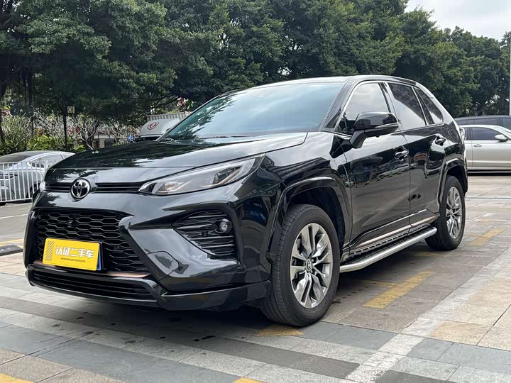 Фото 1 - Toyota Wildlander