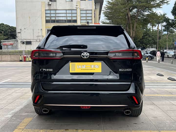 Фото 8 - Toyota Wildlander