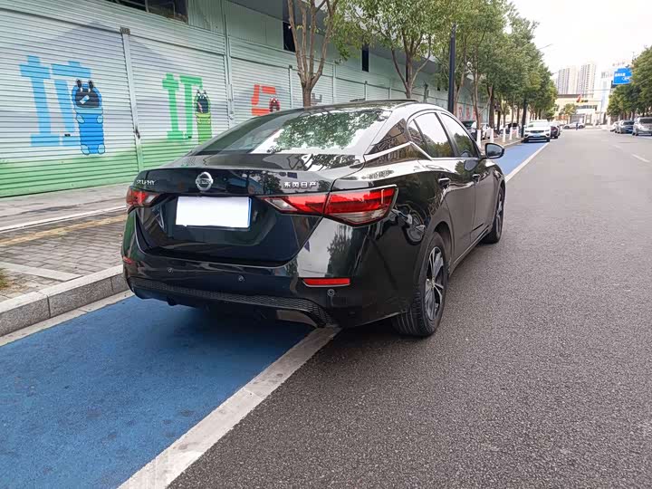 Фото 7 - Nissan Sylphy