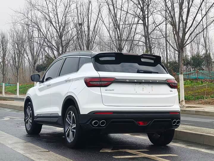 Фото 7 - Geely Coolray