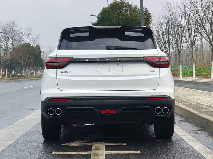 Фото 8 - Geely Coolray