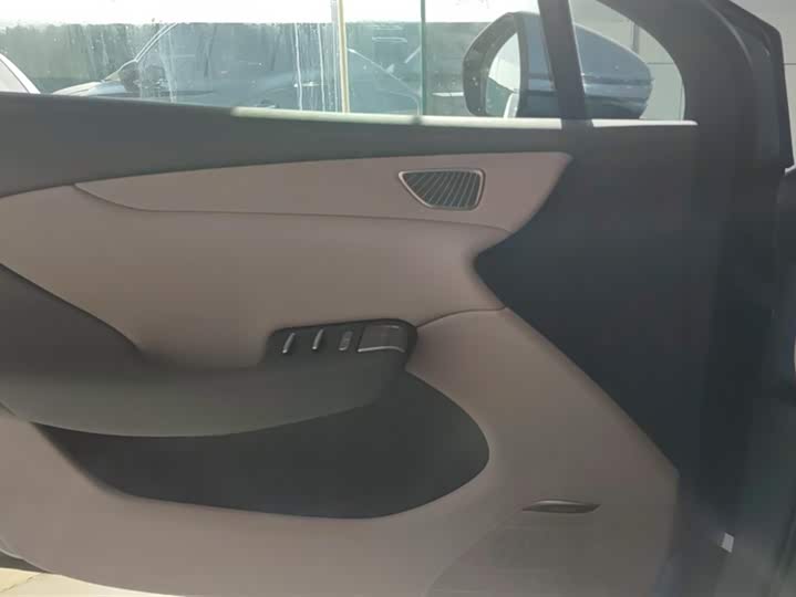 Фото 7 - Hongqi EH5 (Tiangong 05)