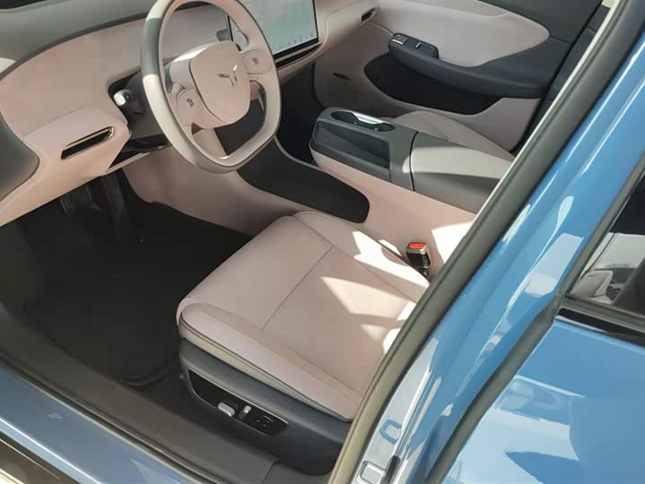 Фото 9 - Hongqi EH5 (Tiangong 05)