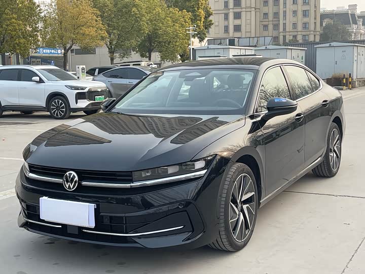 Фото 1 - Volkswagen Magotan