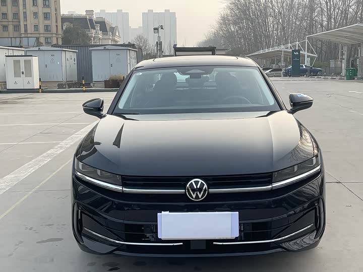 Фото 2 - Volkswagen Magotan