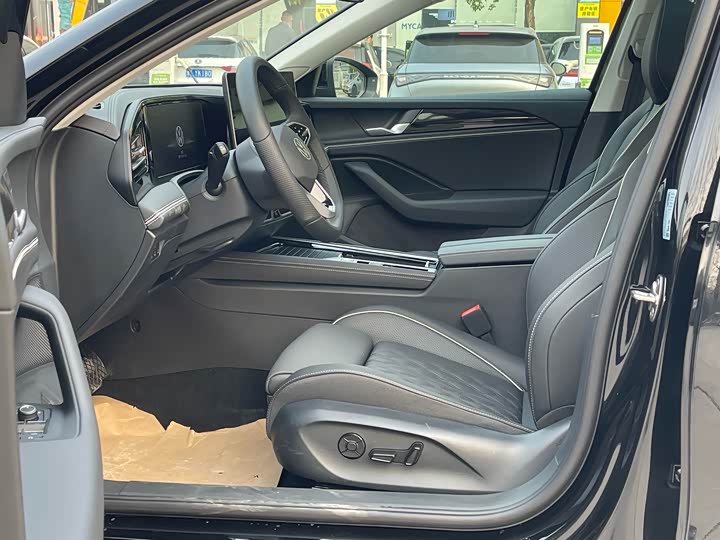 Фото 8 - Volkswagen Magotan