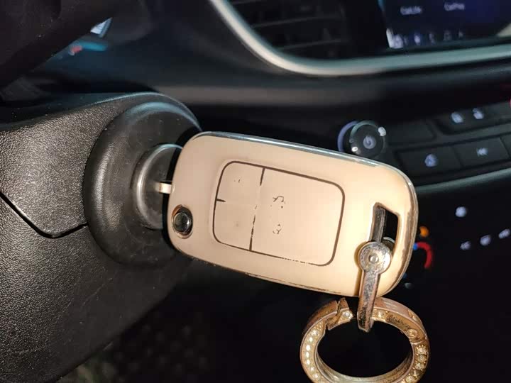 Фото 9 - Buick Excelle GT