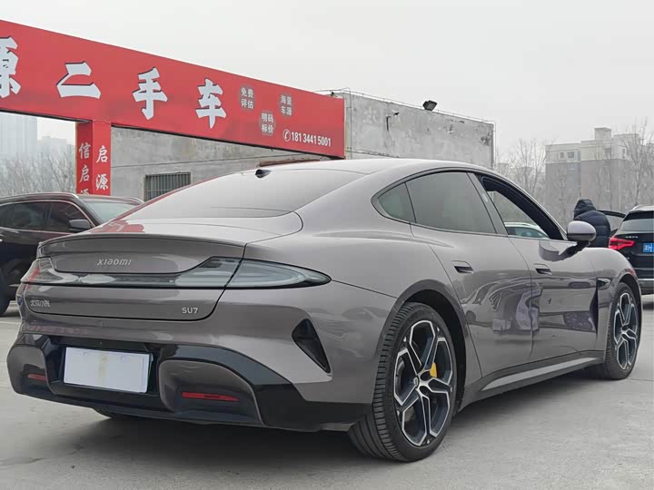 Фото 7 - Xiaomi SU7