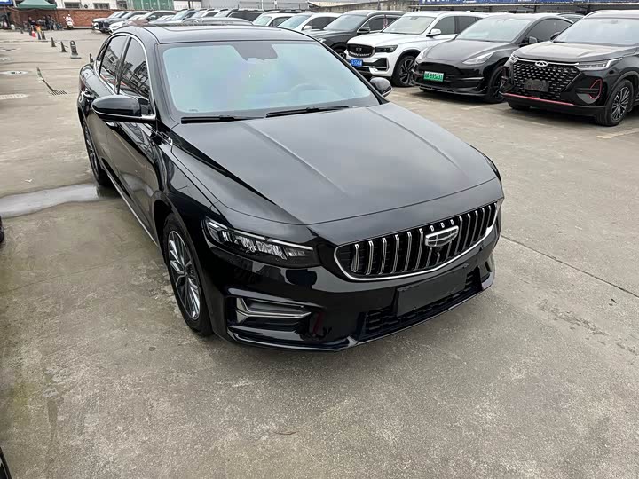 Фото 3 - Geely Preface