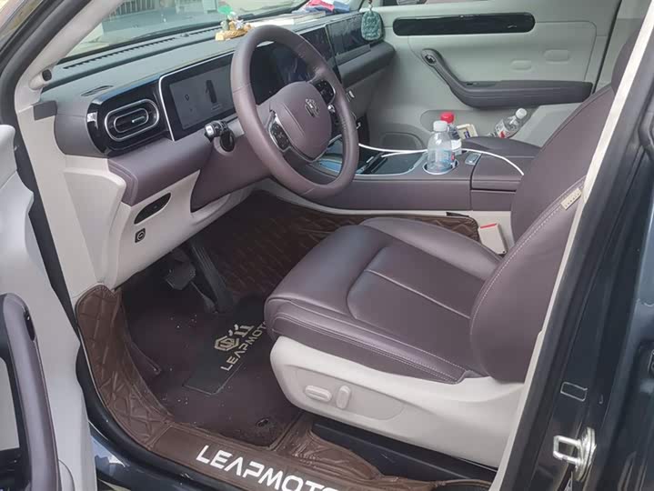 Фото 9 - Leapmotor C11