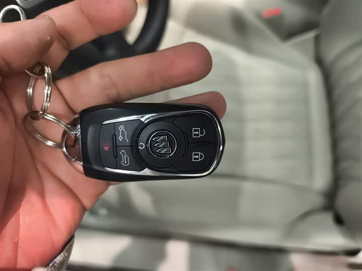 Фото 9 - Buick GL8 ES