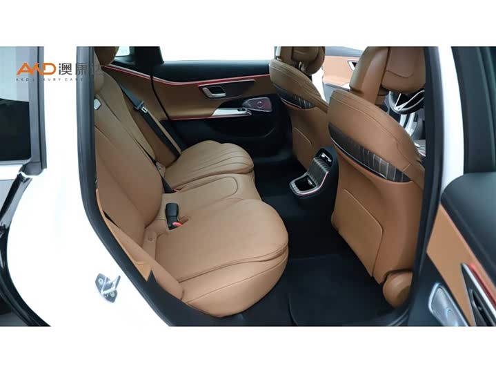 Фото 8 - Mercedes-Benz E-Class Hybrid