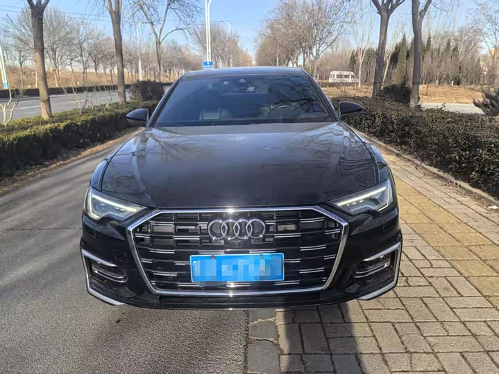 Фото 3 - Audi A6L