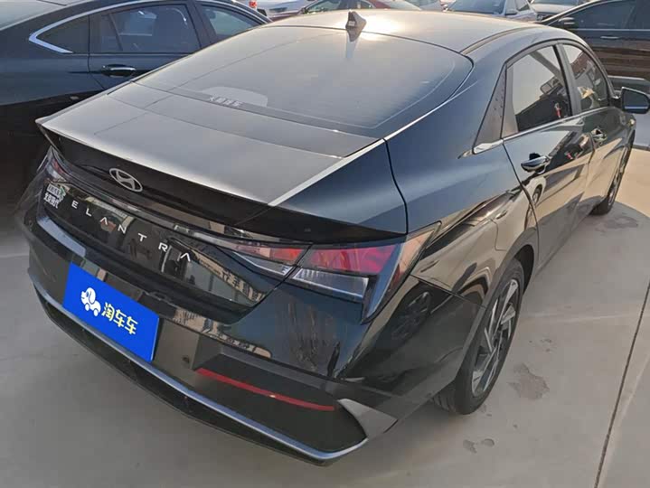 Фото 3 - Hyundai Elantra N line