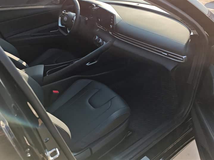 Фото 8 - Hyundai Elantra N line