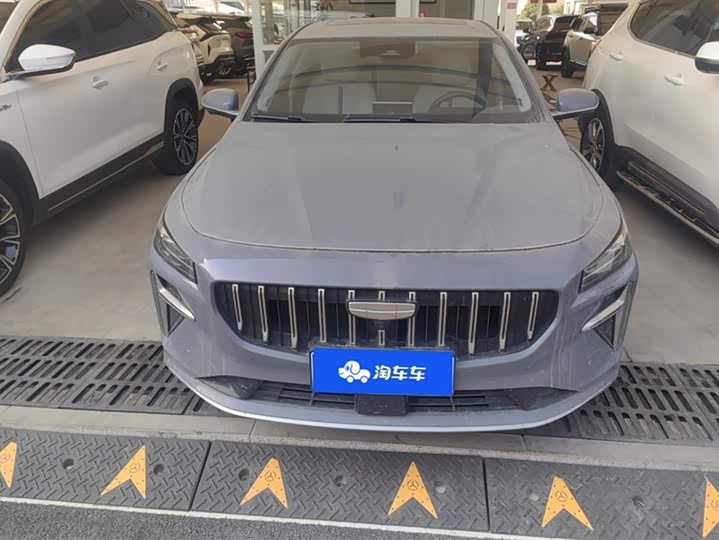 Фото 2 - Geely Preface L