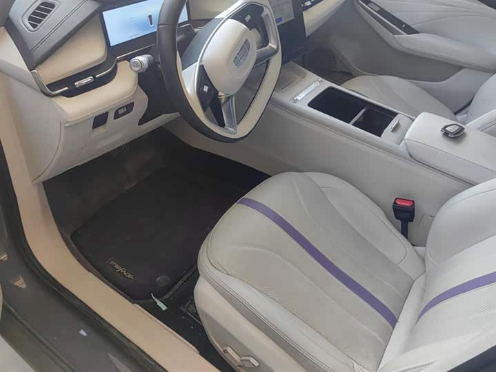 Фото 9 - Geely Preface L