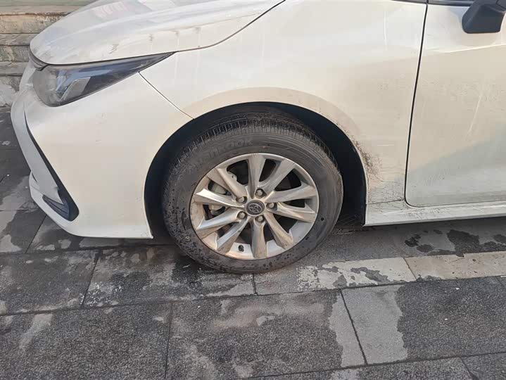 Фото 6 - Toyota Corolla