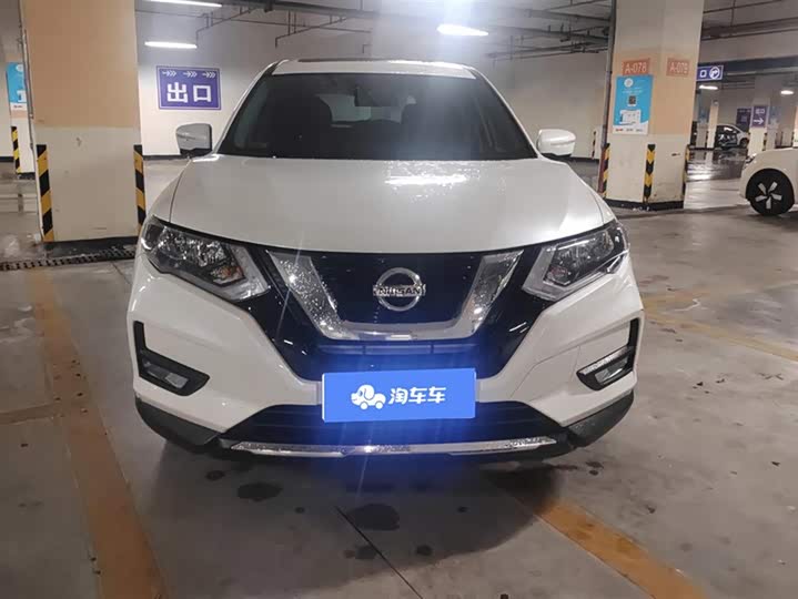 Фото 2 - Nissan X-Trail