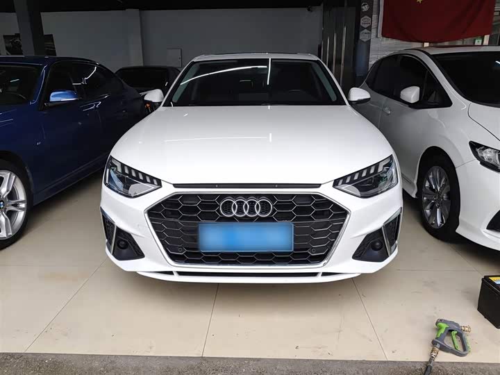 Фото 3 - Audi A4L