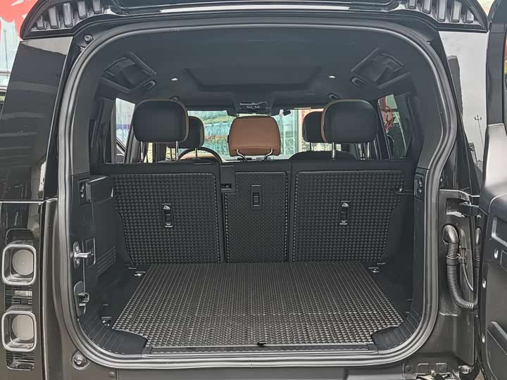 Фото 9 - Land Rover Defender