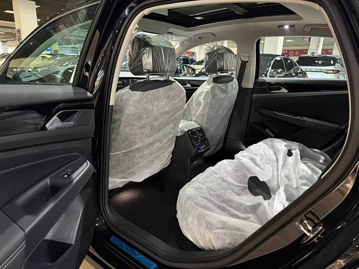 Фото 6 - Volkswagen Passat