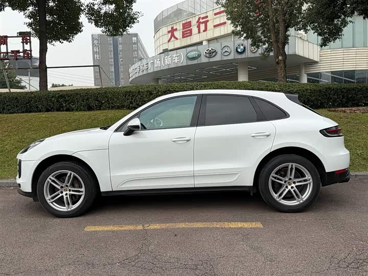 Фото 3 - Porsche Macan