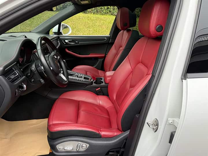 Фото 8 - Porsche Macan