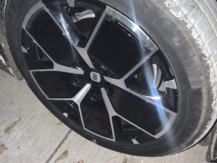 Фото 6 - Xiaomi SU7