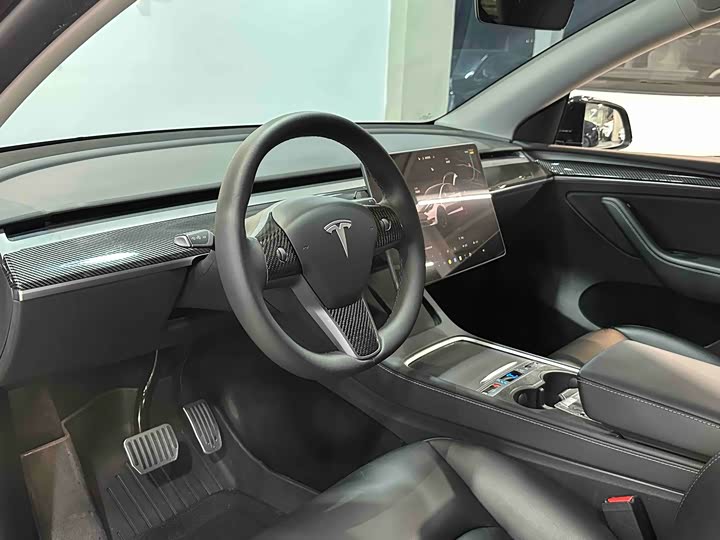 Фото 7 - Tesla Model Y