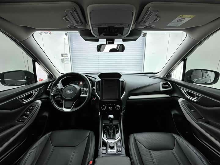 Фото 4 - Subaru Forester