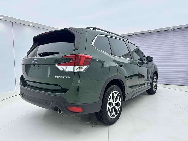 Фото 7 - Subaru Forester