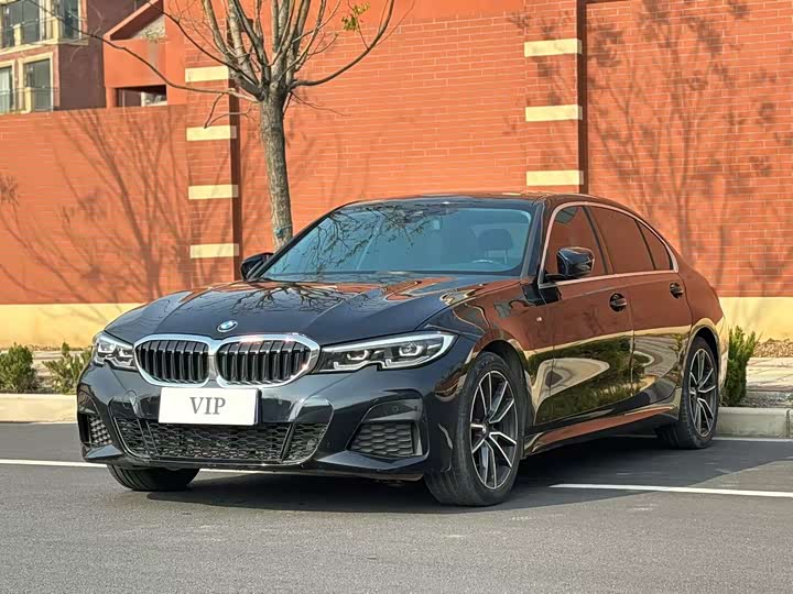 Фото 1 - BMW 3 Series