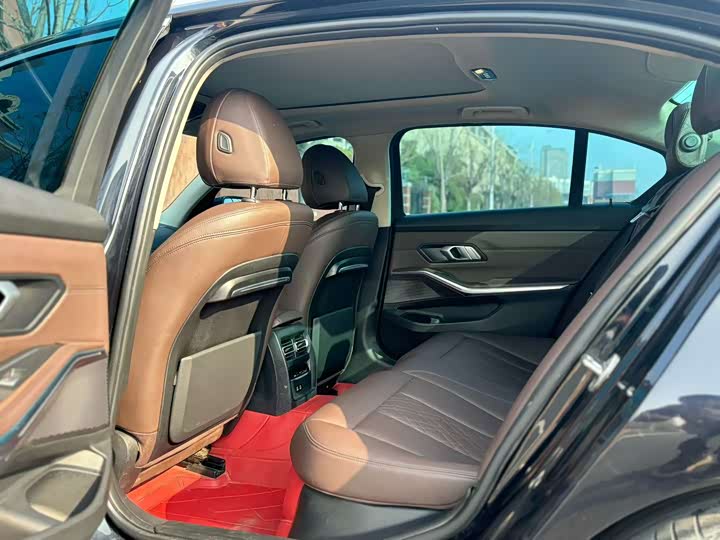 Фото 5 - BMW 3 Series