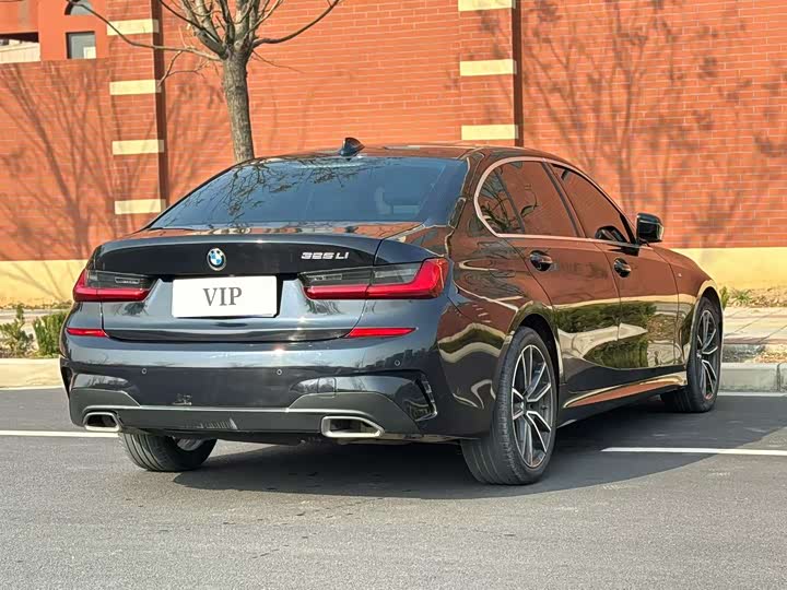 Фото 9 - BMW 3 Series