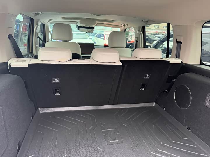 Фото 8 - Tank 300 Hybrid