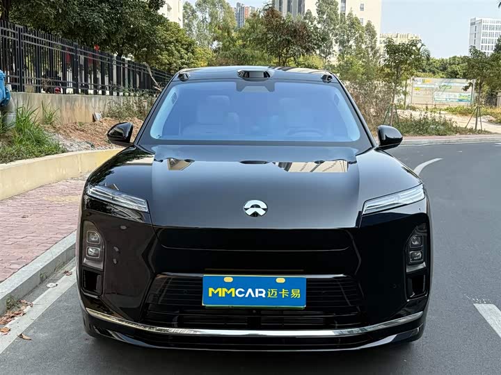 Фото 2 - Nio ES8