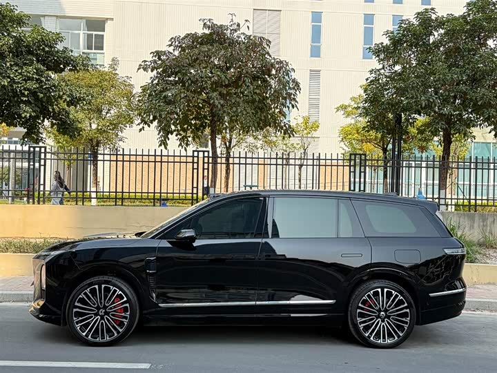 Фото 5 - Nio ES8