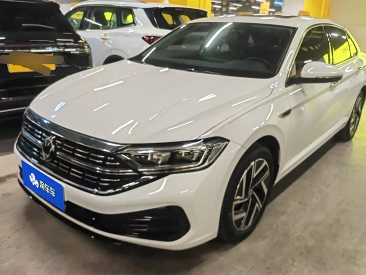 Фото 1 - Volkswagen Sagitar L