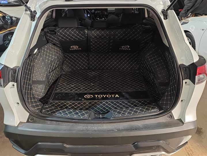 Фото 4 - Toyota Corolla Cross