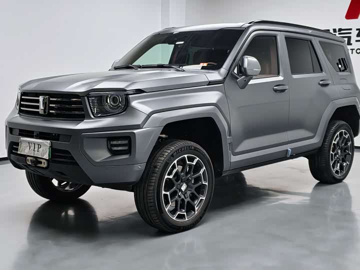 Фото 1 - Tank 700 Hybrid