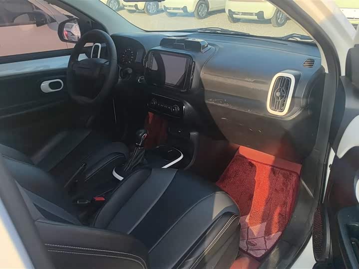 Фото 8 - Roewe Clever