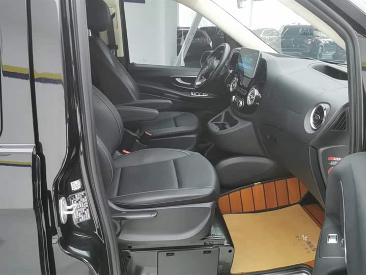 Фото 8 - Mercedes-Benz Vito