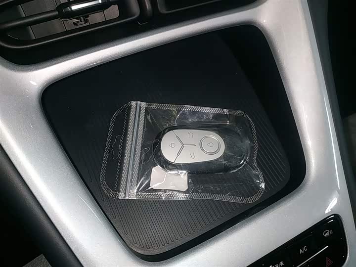 Фото 9 - Geely Galaxy Geome